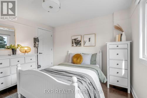 89 Acadian Heights, Brampton, ON - Indoor Photo Showing Bedroom