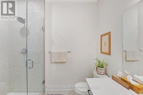 6 - 8974 Willoughby Drive, Niagara Falls, ON - Indoor Photo Showing Bathroom