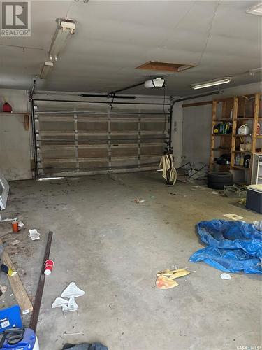 629 Lisgar Avenue, Saskatoon, SK - Indoor Photo Showing Garage