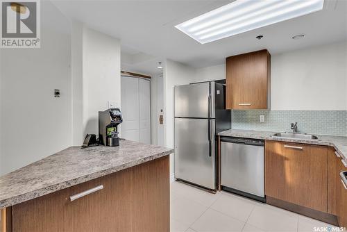 1408 311 6Th Avenue N, Saskatoon, SK - Indoor Photo Showing Kitchen With Stainless Steel Kitchen