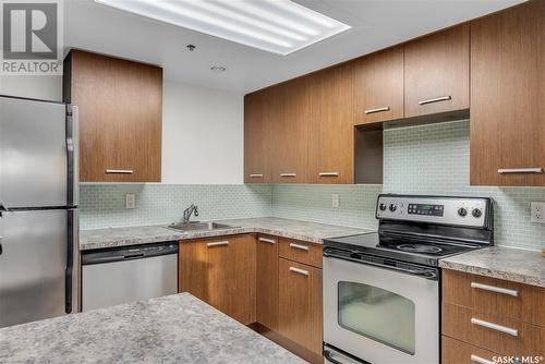 1408 311 6Th Avenue N, Saskatoon, SK - Indoor Photo Showing Kitchen With Stainless Steel Kitchen