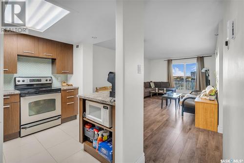 1408 311 6Th Avenue N, Saskatoon, SK - Indoor Photo Showing Kitchen