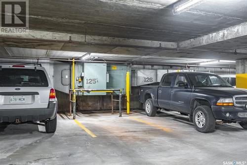 1408 311 6Th Avenue N, Saskatoon, SK - Indoor Photo Showing Garage