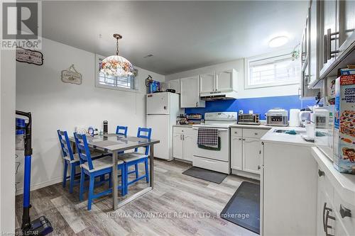 58 Sunrise Crescent, London, ON - Indoor Photo Showing Kitchen