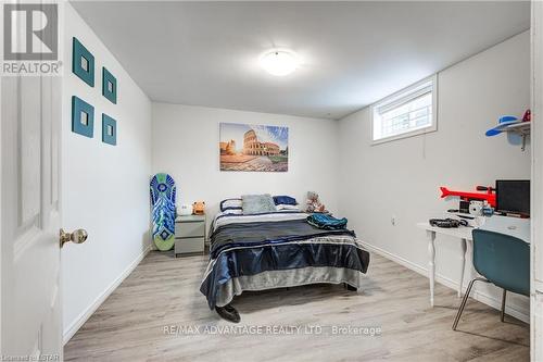 58 Sunrise Crescent, London, ON - Indoor Photo Showing Bedroom