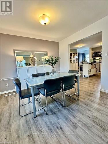 58 Sunrise Crescent, London, ON - Indoor Photo Showing Dining Room