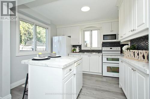 635 Dorchester Drive, Oshawa (Vanier), ON - Indoor Photo Showing Kitchen