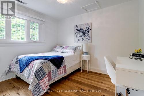 22 Frederick Street, Brampton, ON - Indoor Photo Showing Bedroom