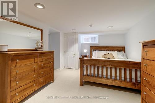 22 Frederick Street, Brampton, ON - Indoor Photo Showing Bedroom