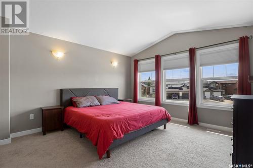 302 Pichler Crescent, Saskatoon, SK - Indoor Photo Showing Bedroom