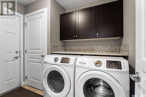 302 Pichler Crescent, Saskatoon, SK - Indoor Photo Showing Laundry Room