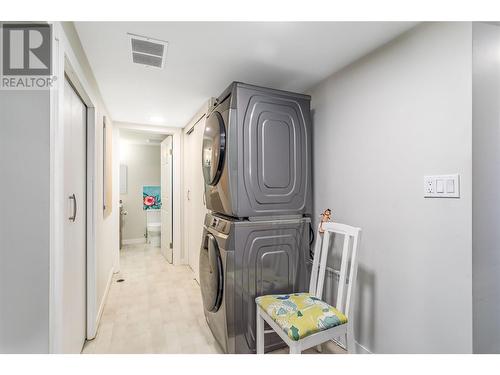 681 30Th Street Ne, Salmon Arm, BC - Indoor Photo Showing Laundry Room