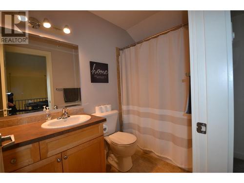 2120 Shannon Ridge Drive Unit# 304, West Kelowna, BC - Indoor Photo Showing Bathroom