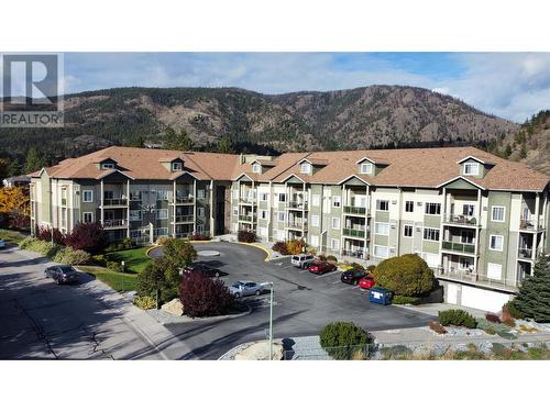 2120 Shannon Ridge Drive Unit# 304, West Kelowna, BC - Outdoor With Facade