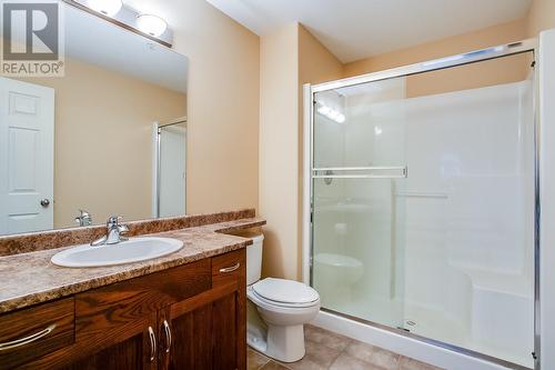 1905 Pandosy Street Unit# 108, Kelowna, BC - Indoor Photo Showing Bathroom