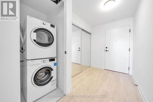 S342 - 35 Rolling Mills Road, Toronto, ON - Indoor Photo Showing Laundry Room