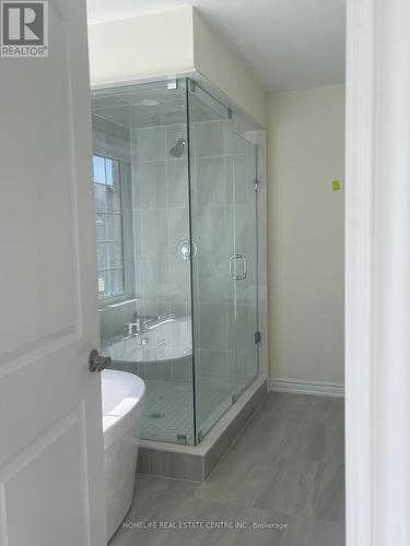 2 Tetley Road, Brampton, ON - Indoor Photo Showing Bathroom