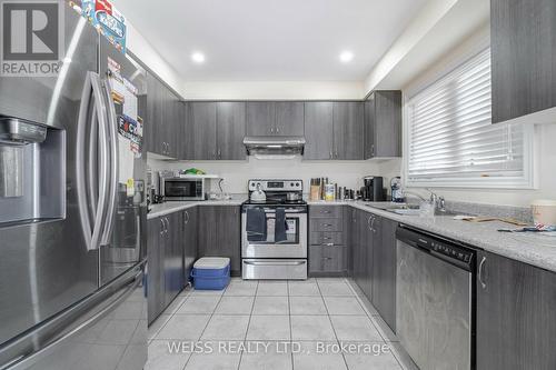 103 - 200 Veterans Drive, Brampton, ON - Indoor Photo Showing Kitchen