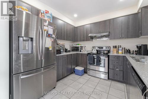 103 - 200 Veterans Drive, Brampton, ON - Indoor Photo Showing Kitchen