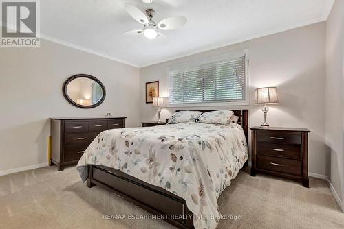 169 Old Ancaster Road, Hamilton, ON - Indoor Photo Showing Bedroom