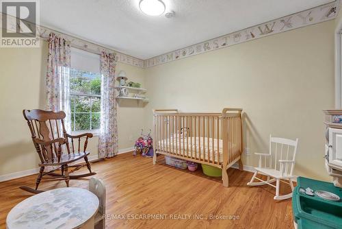 169 Old Ancaster Road, Hamilton, ON - Indoor Photo Showing Bedroom