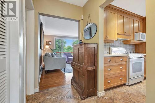 169 Old Ancaster Road, Hamilton, ON - Indoor Photo Showing Kitchen