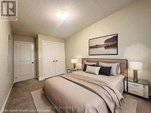 11 Mia Drive, Hamilton, ON - Indoor Photo Showing Bedroom