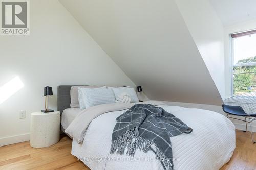 85 Breadalbane Street, Hamilton, ON - Indoor Photo Showing Bedroom