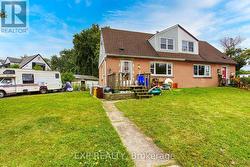 81 ARMSTRONG AVENUE  Hamilton, ON L8H 1M7