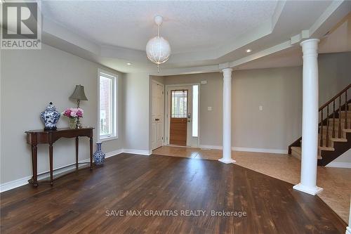 310 Brigadoon Drive, Hamilton, ON - Indoor Photo Showing Other Room