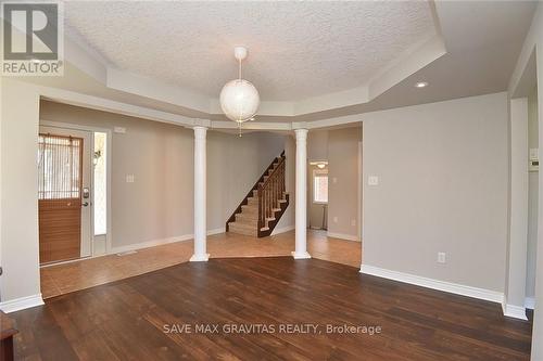 310 Brigadoon Drive, Hamilton, ON - Indoor Photo Showing Other Room