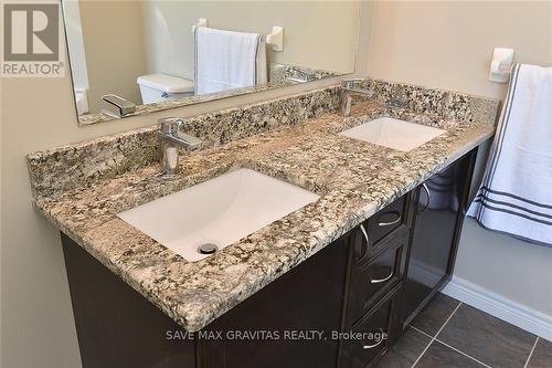 310 Brigadoon Drive, Hamilton, ON - Indoor Photo Showing Bathroom