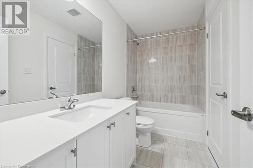 64 Cosmopolitan Common, St. Catharines, ON - Indoor Photo Showing Bathroom