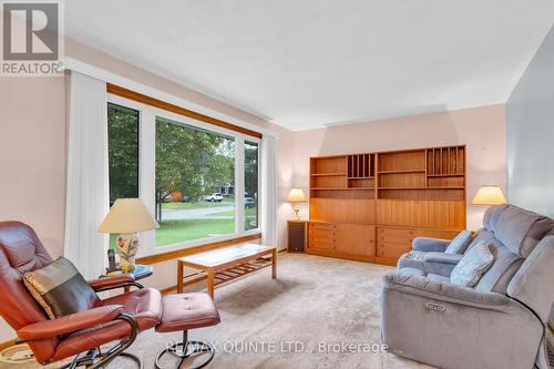 63 Nelles Avenue, Quinte West, ON - Indoor Photo Showing Living Room