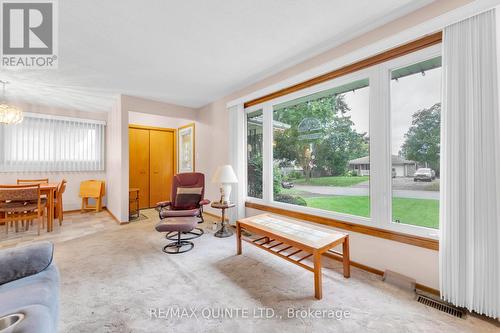 63 Nelles Avenue, Quinte West, ON - Indoor Photo Showing Living Room