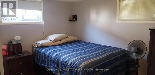 190 Norton Avenue, London, ON - Indoor Photo Showing Bedroom