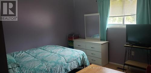 190 Norton Avenue, London, ON - Indoor Photo Showing Bedroom