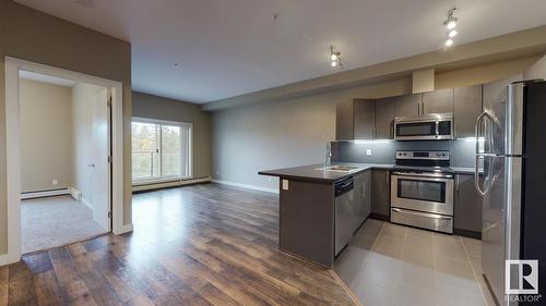 #417 10611 117 St Nw, Edmonton, AB - Indoor Photo Showing Kitchen