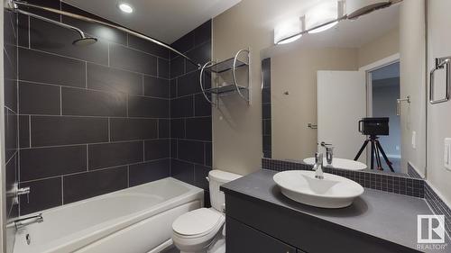 #417 10611 117 St Nw, Edmonton, AB - Indoor Photo Showing Bathroom