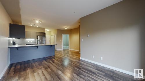 #417 10611 117 St Nw, Edmonton, AB - Indoor Photo Showing Kitchen