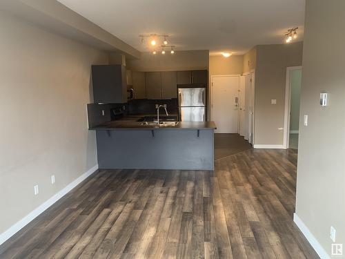 #417 10611 117 St Nw, Edmonton, AB - Indoor Photo Showing Kitchen