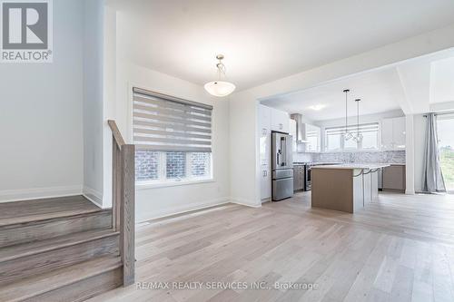 150 Forestwalk Street N, Kitchener, ON - Indoor Photo Showing Kitchen