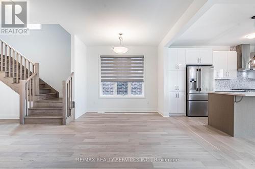 150 Forestwalk Street N, Kitchener, ON - Indoor Photo Showing Kitchen