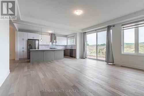 150 Forestwalk Street N, Kitchener, ON - Indoor Photo Showing Kitchen