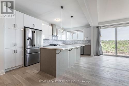 150 Forestwalk Street N, Kitchener, ON - Indoor Photo Showing Kitchen With Upgraded Kitchen