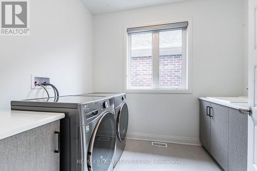 150 Forestwalk Street N, Kitchener, ON - Indoor Photo Showing Laundry Room