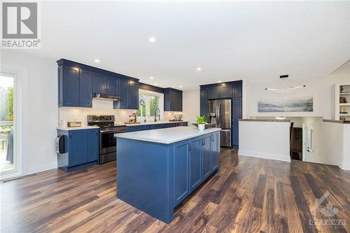 4035 Roger Stevens Drive, Ottawa, ON - Indoor Photo Showing Kitchen With Upgraded Kitchen