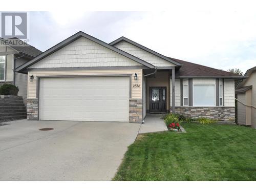 2536 Abbeyglen Way, Kamloops, BC - Outdoor With Facade