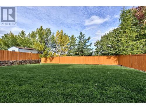 2536 Abbeyglen Way, Kamloops, BC - Outdoor