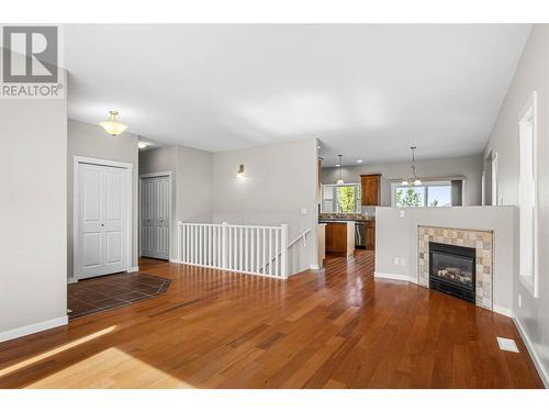 2536 Abbeyglen Way, Kamloops, BC - Indoor With Fireplace